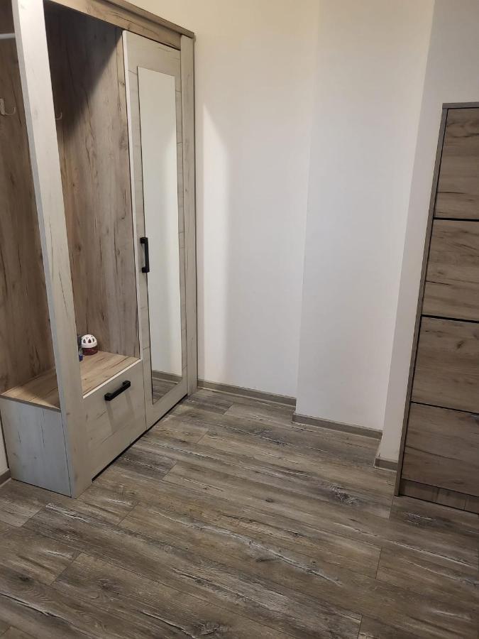 Apartament Dem Radulescu Apartment Ramnicu Valcea Exterior photo
